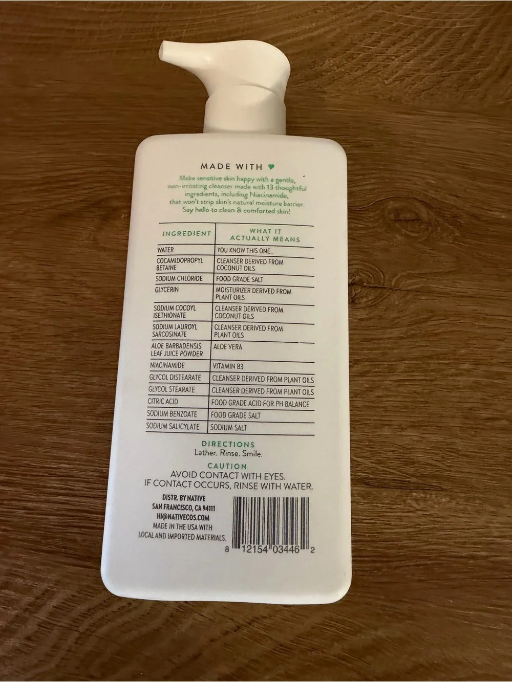Native Sensitive Facial Cleanser - White/Green